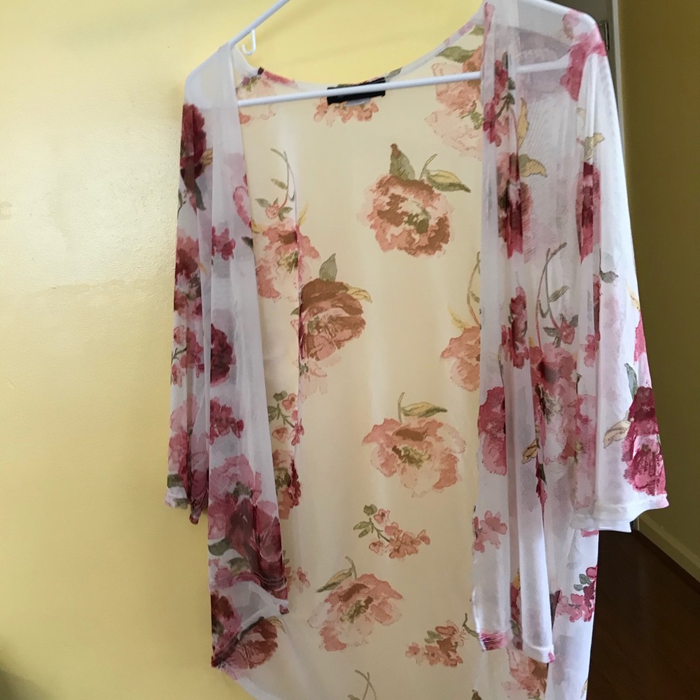 Floral kimono worn only once